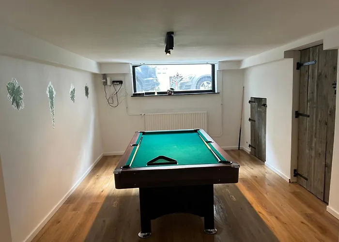 Immaya Semesterbostad *