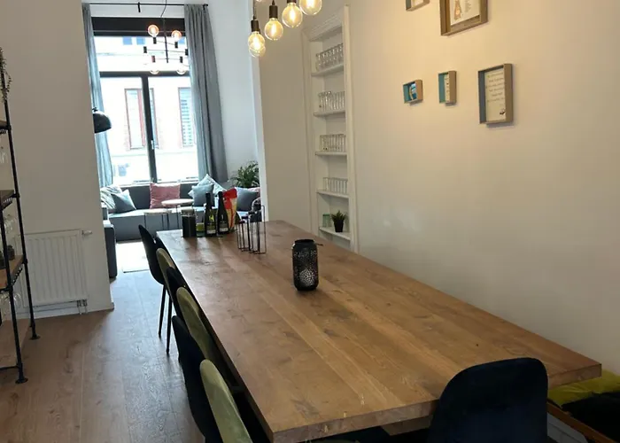 Semesterbostad Immaya *